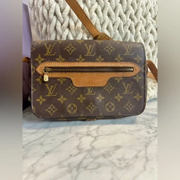 Louis Vuitton Monogram Brown Crossbody Bag - Picture 2 of 13